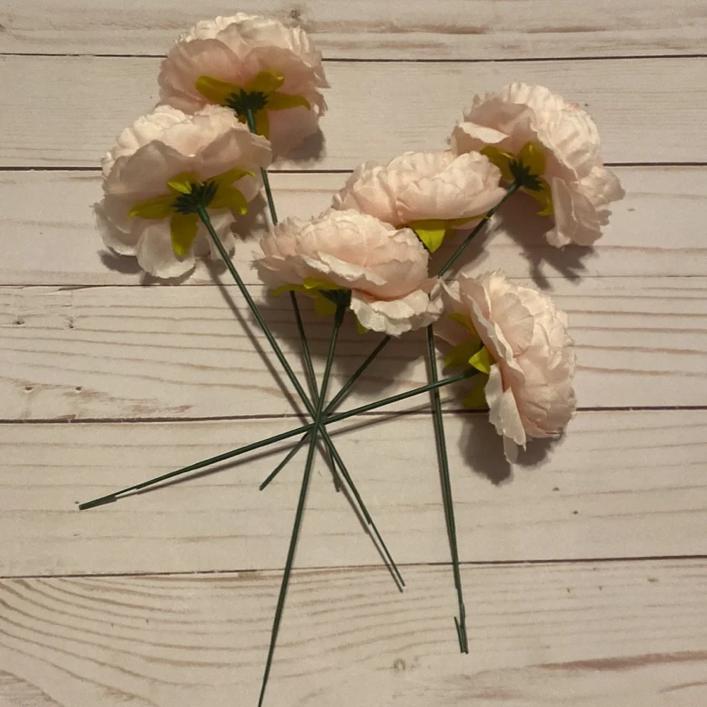 6 pink artificial flowers